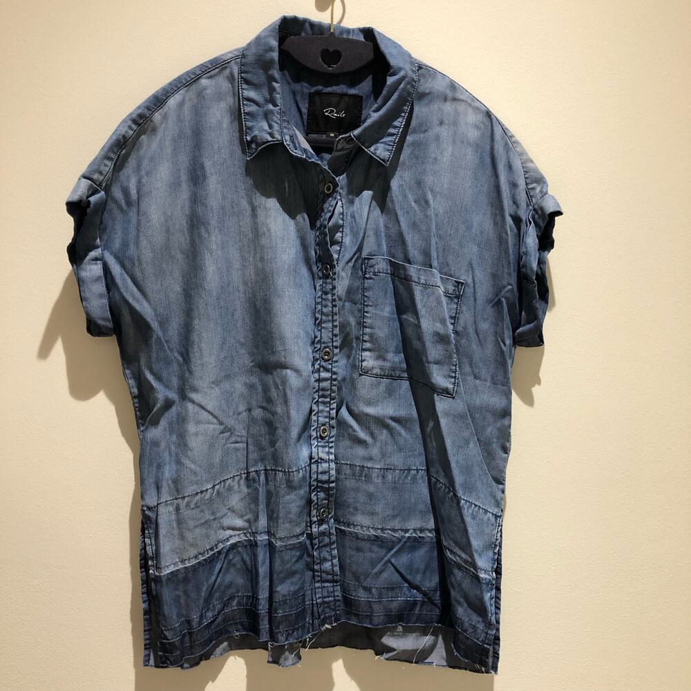 Rails Shirt Women's XS Courtney Chambray Button Down Raw Released Hem Blue